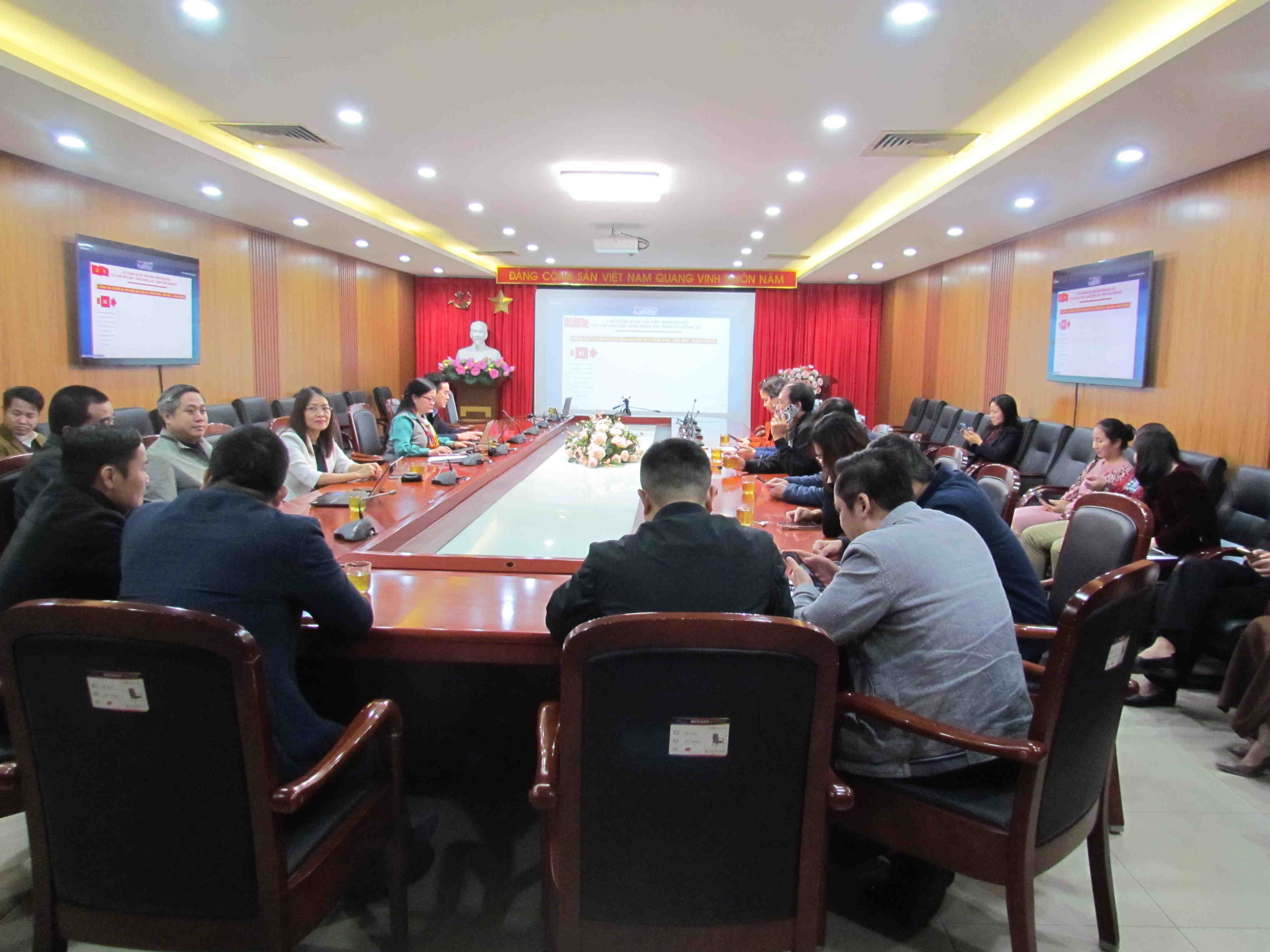 Cục Quản lý đất đai tham dự trực tuyến Hội nghị Báo cáo viên Trung ương tháng 01 năm 2026, thông báo nhanh kết quả Đại hội đại biểu toàn quốc lần thứ XIV của Đảng