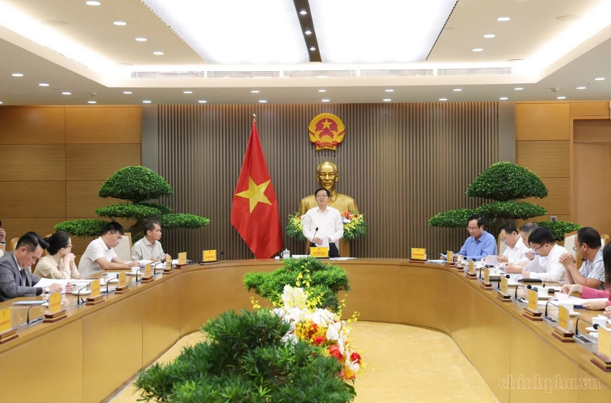 Tháo gỡ thực chất vướng mắc đất đai, khoáng sản, nguồn vật liệu